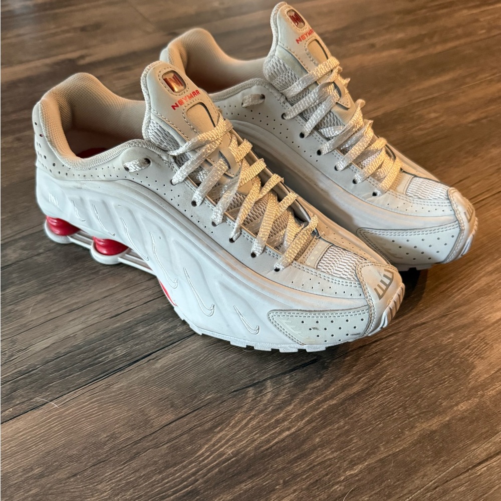 Nike Shox R4 X Neymar Jr. Shoes 7.5